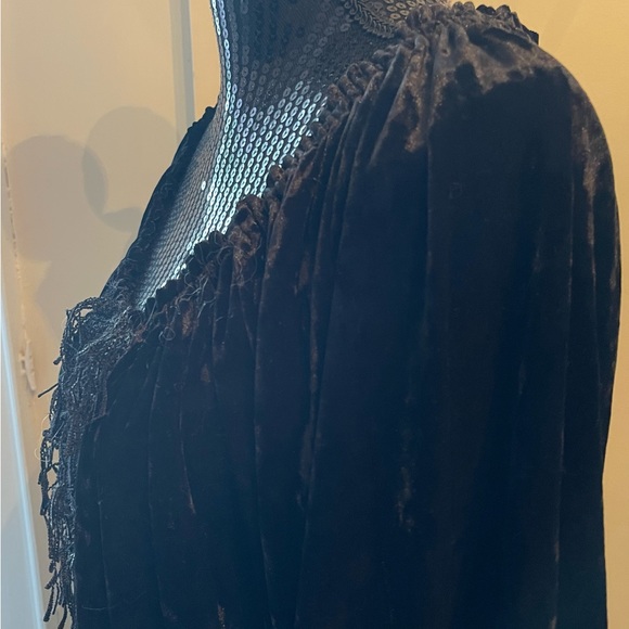 Mellisa Paige Black Crushed Velvet Fringe Boho Top Size 1X - Picture 2 of 12